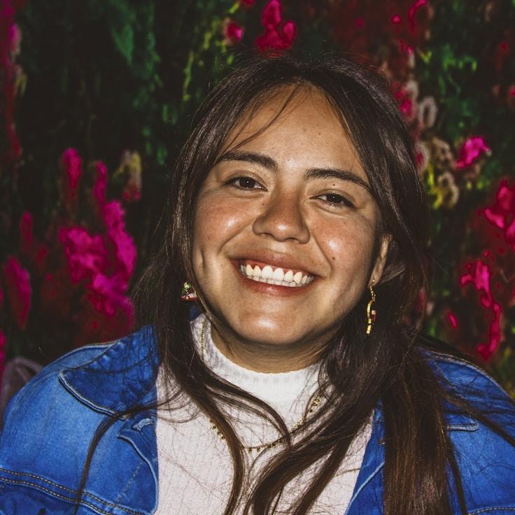 Leo Singh, Client Relations Director, discussing corporate gifting strategy with business clients